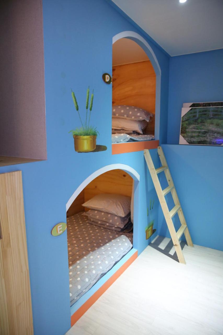 Coco Capsule Guesthouse بوسان المظهر الخارجي الصورة